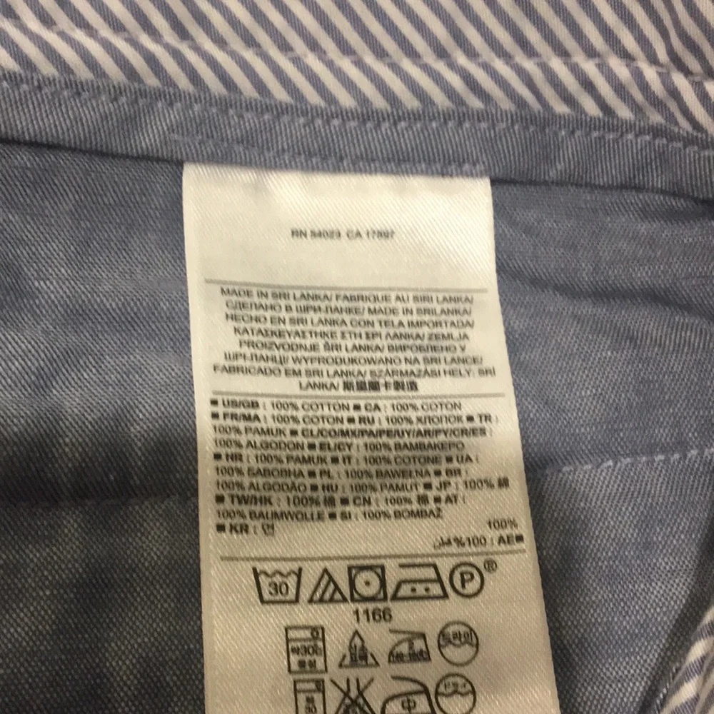 Banana Republic men 100% cotton Bermuda shorts lilac purple with pockets size 34